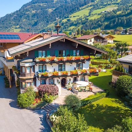 Landhaus & Appartementhaus Haussteiner Dorfgastein Buitenkant foto