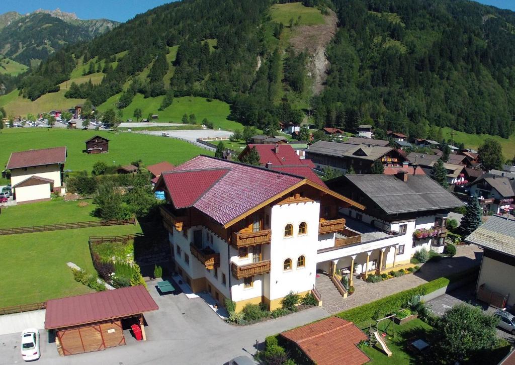 Landhaus & Appartementhaus Haussteiner Dorfgastein Buitenkant foto