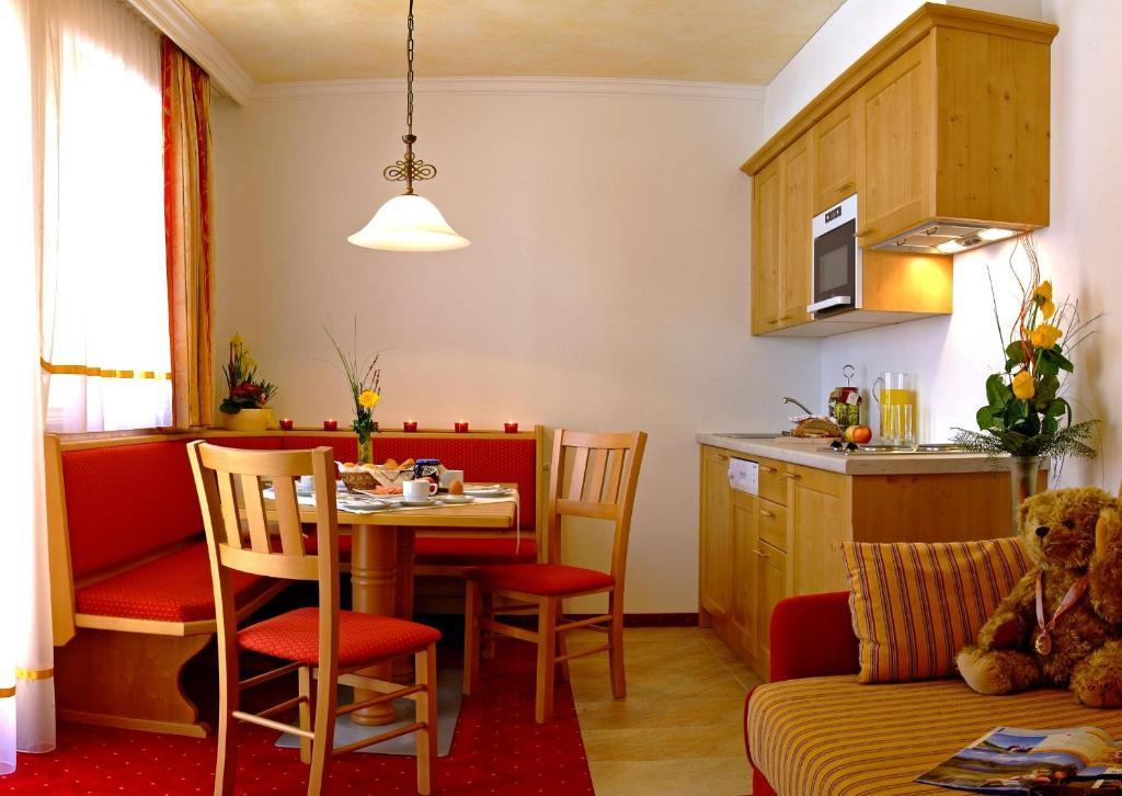 Landhaus & Appartementhaus Haussteiner Dorfgastein Kamer foto
