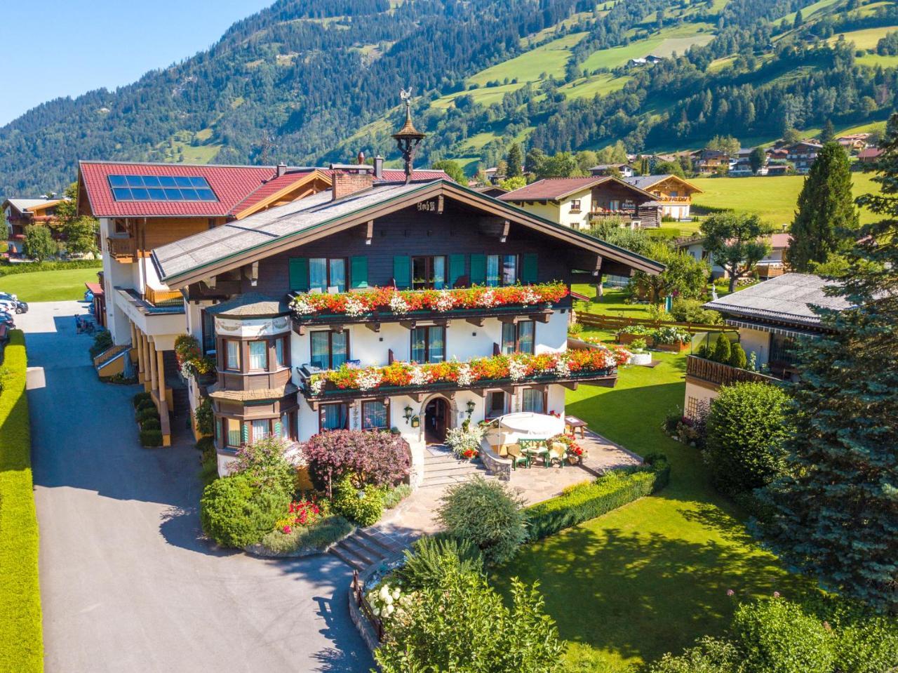 Landhaus & Appartementhaus Haussteiner Dorfgastein Buitenkant foto